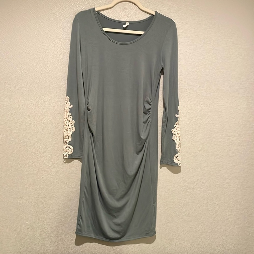 Maternity dress